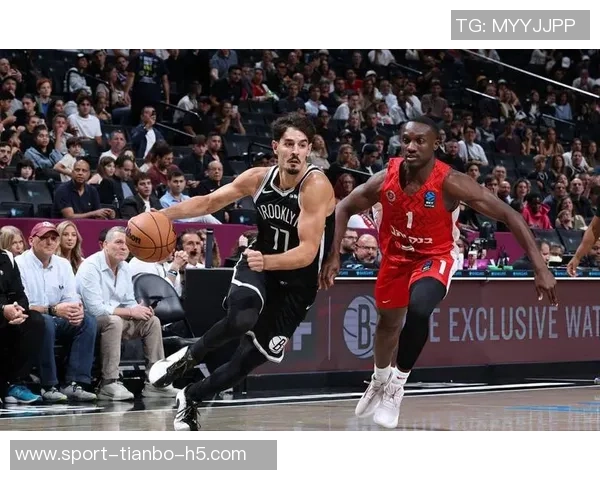 克拉克斯顿呼吁球队振作绝不能再遭遇50分惨败影响士气 克拉克斯顿呼吁球队振作绝不能再遭遇50分惨败影响士气