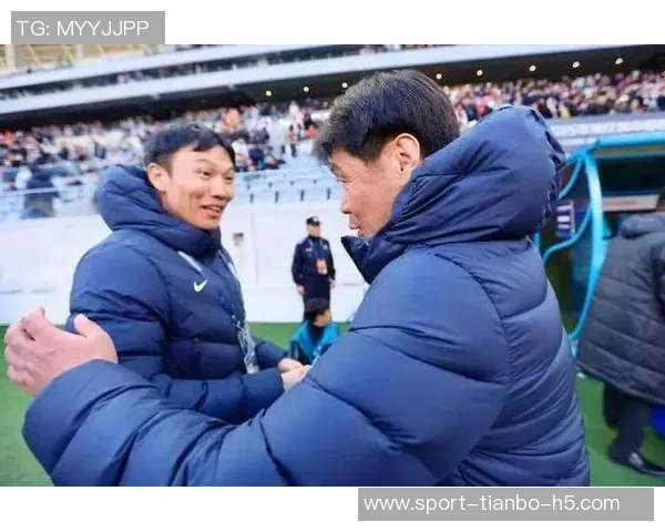 贺惯错失绝佳机会海牛逃过一劫邓卓翔表情包引发热议 贺惯错失绝佳机会海牛逃过一劫邓卓翔表情包引发热议